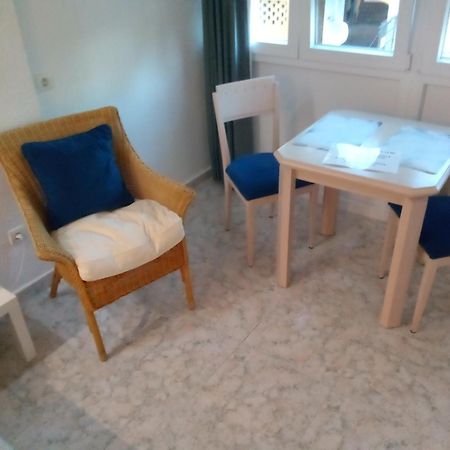 Los Cisnes Beach Studio 100M Playa Apartment Benalmadena Exterior photo